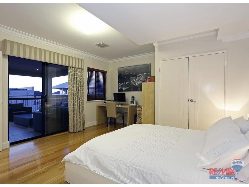 10 St. Lucia Road, Iluka WA 6028