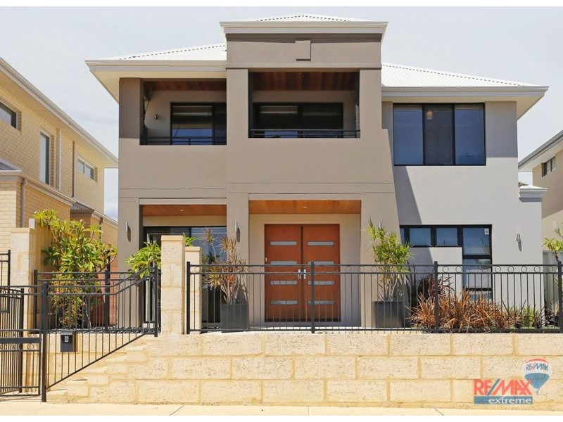 6 Pattaya Gardens, Iluka WA 6028