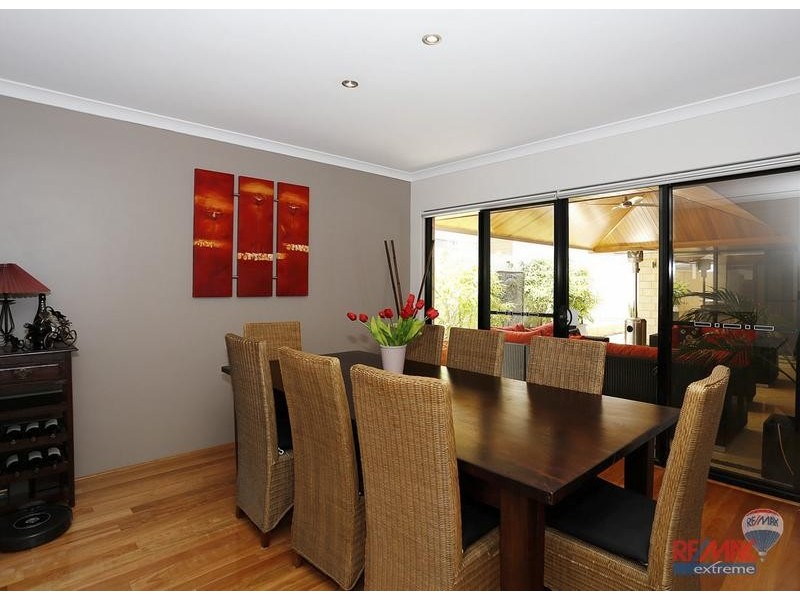 6 Pattaya Gardens, Iluka WA 6028