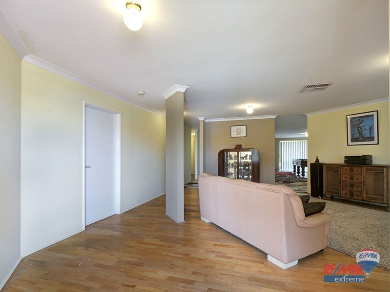 40 Amberley Way, Pearsall WA 6065