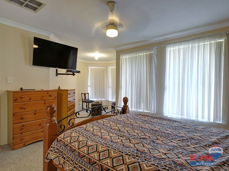 40 Amberley Way, Pearsall WA 6065