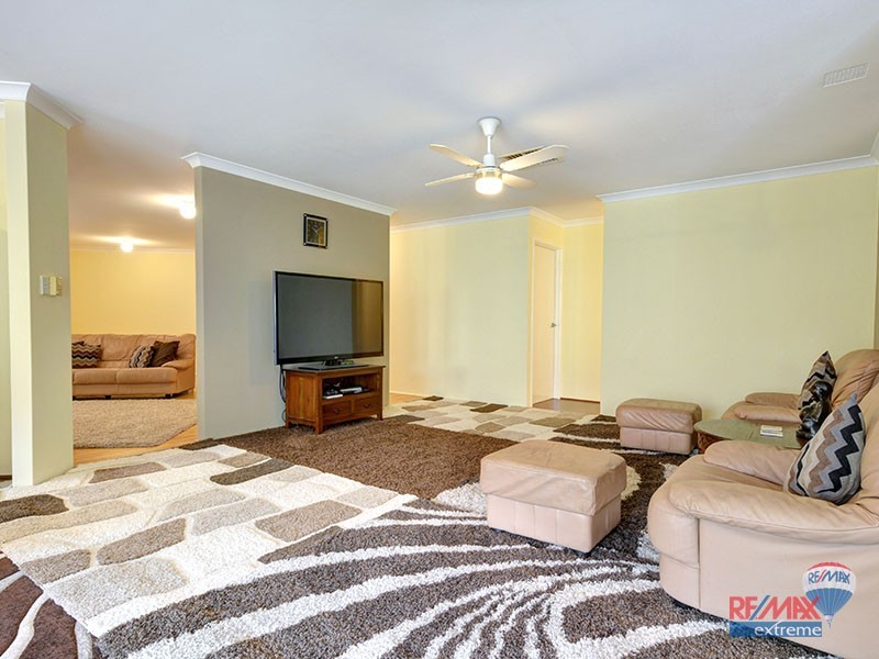 40 Amberley Way, Pearsall WA 6065