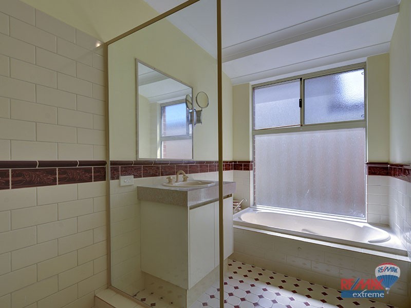 40 Amberley Way, Pearsall WA 6065