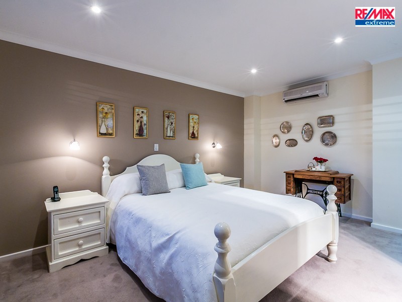 32 Wayfarer Road, Heathridge WA 6027