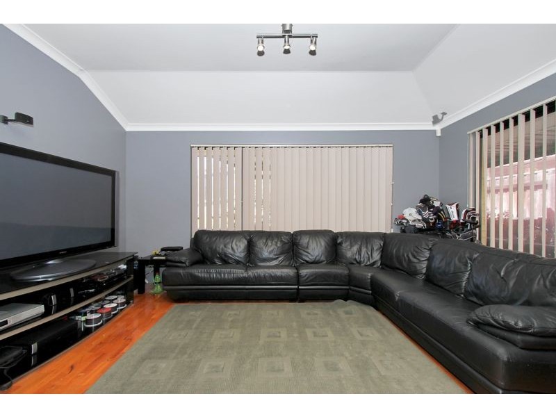 10 Valley Views Drive, Landsdale WA 6065