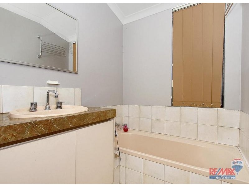 10 Valley Views Drive, Landsdale WA 6065