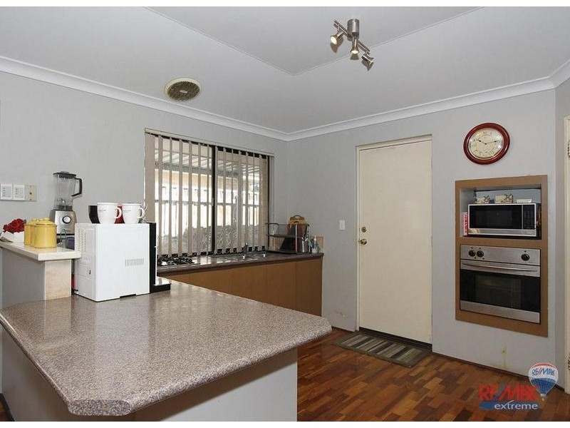 10 Valley Views Drive, Landsdale WA 6065