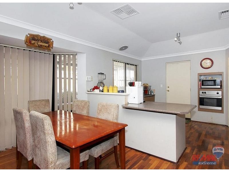 10 Valley Views Drive, Landsdale WA 6065