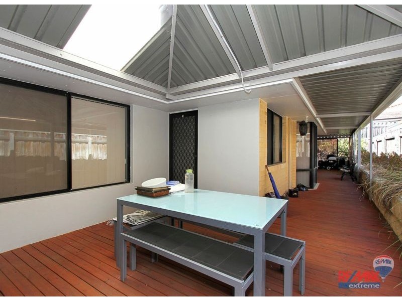 10 Valley Views Drive, Landsdale WA 6065