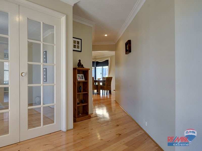 15 Walsall Turn, Hocking WA 6065