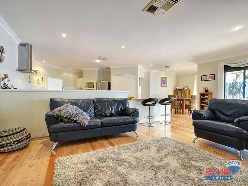 15 Walsall Turn, Hocking WA 6065