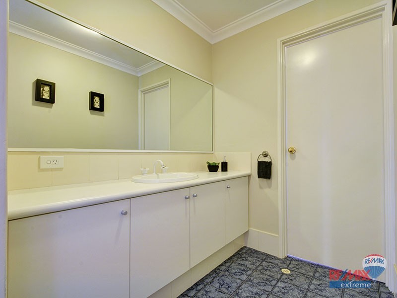 15 Walsall Turn, Hocking WA 6065