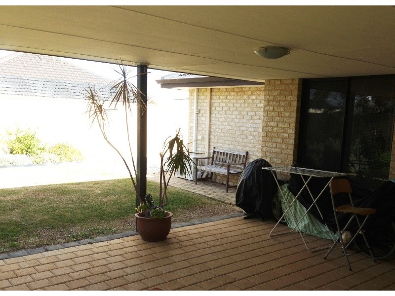 128 Elliot Road, Hocking WA 6065