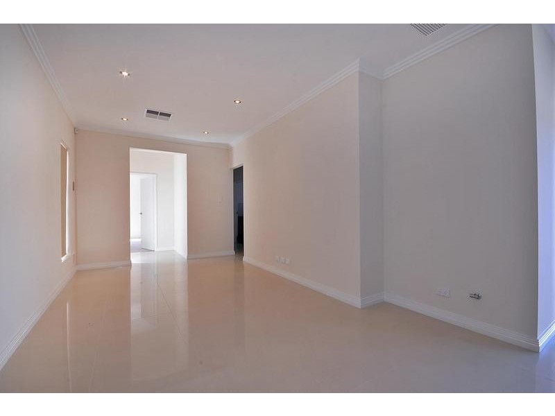 32C Mildmay Street, Balga WA 6061