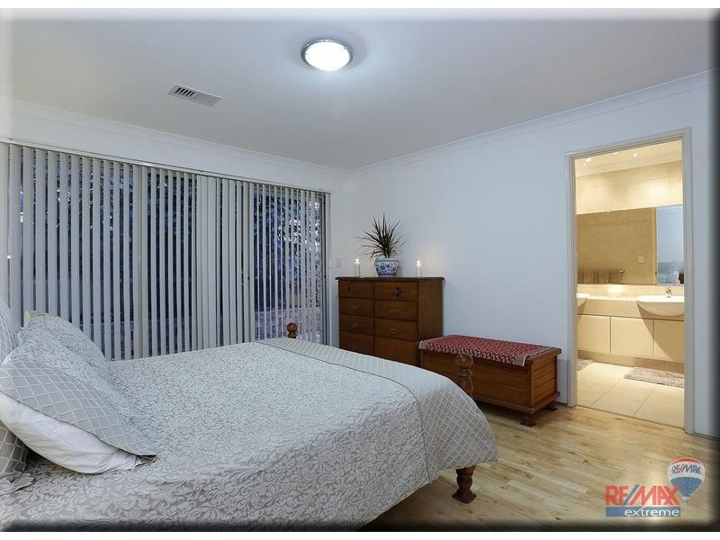 10 Tollesbury Avenue, Butler WA 6036