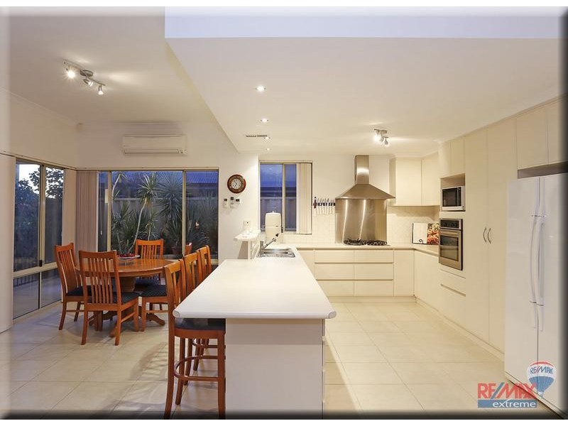 10 Tollesbury Avenue, Butler WA 6036