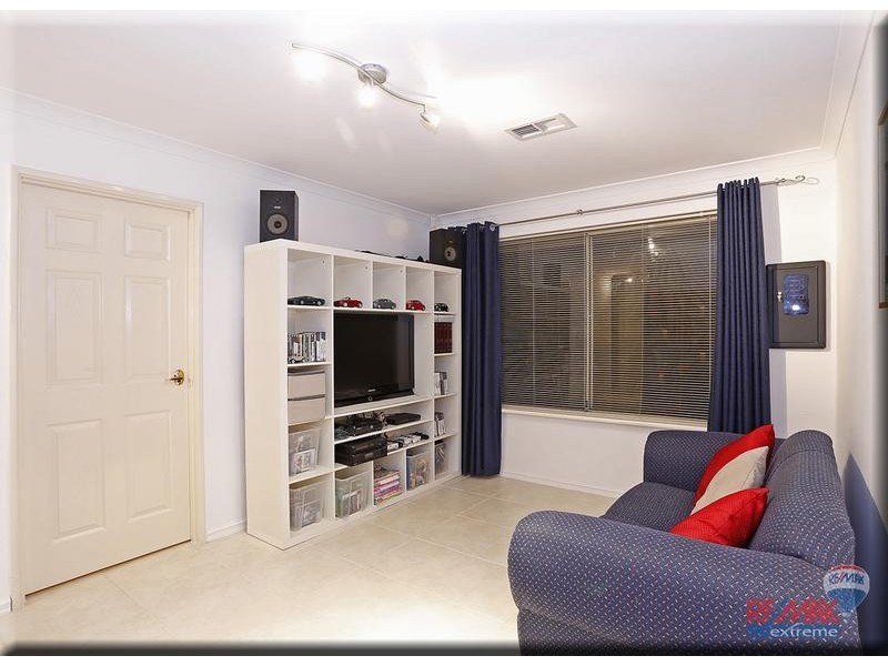 10 Tollesbury Avenue, Butler WA 6036