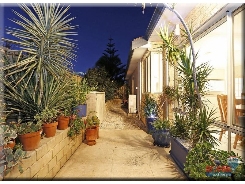 10 Tollesbury Avenue, Butler WA 6036