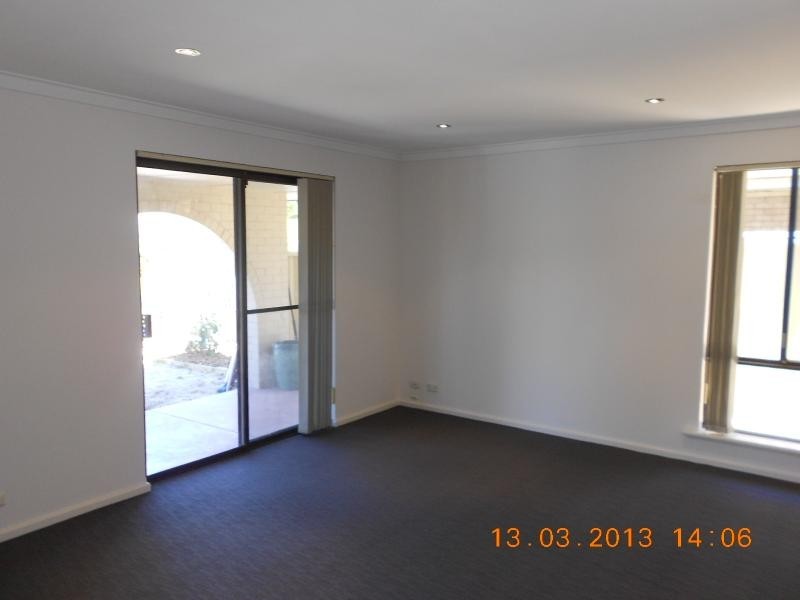 77 Giles Ave, Padbury WA 6025