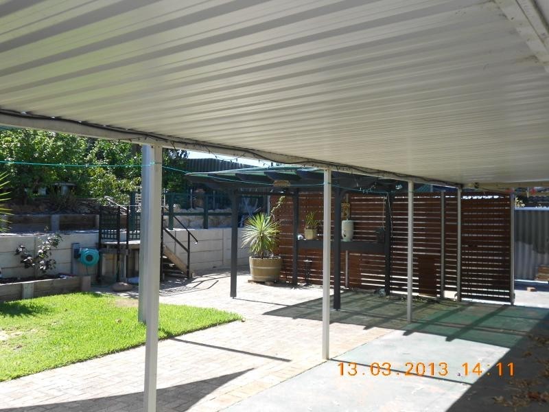 77 Giles Ave, Padbury WA 6025