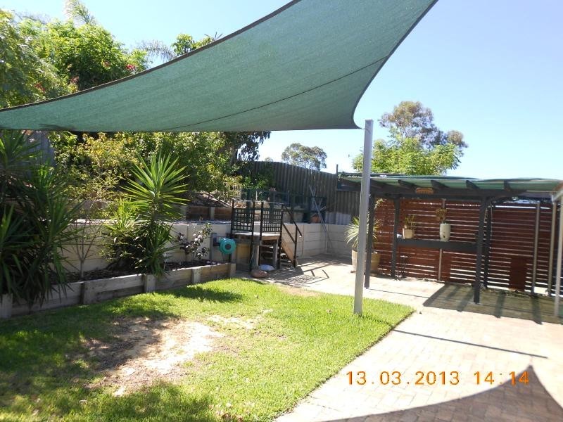 77 Giles Ave, Padbury WA 6025
