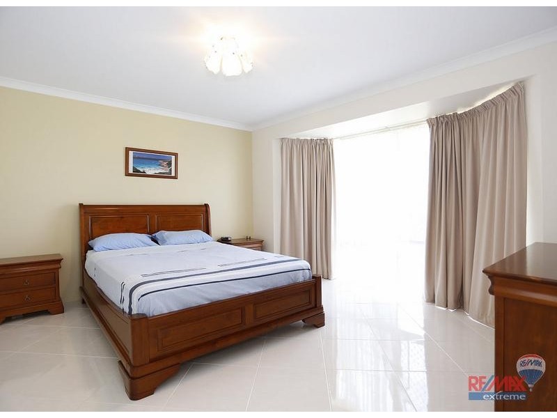 11 Templar Place, Currambine WA 6028