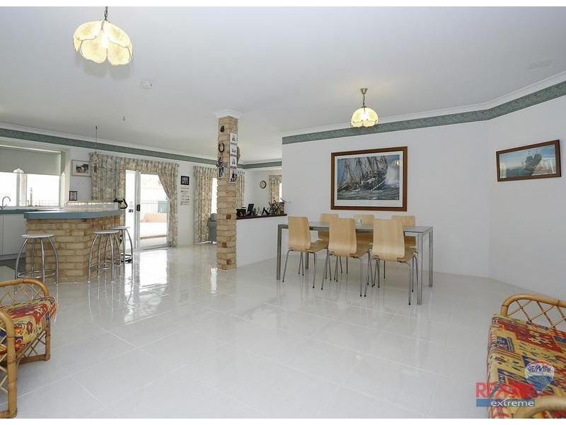 11 Templar Place, Currambine WA 6028