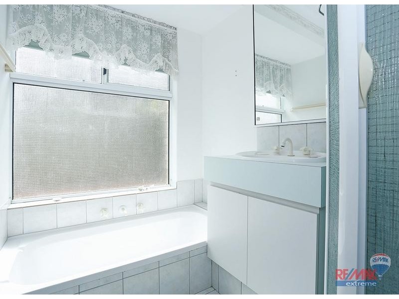 11 Templar Place, Currambine WA 6028