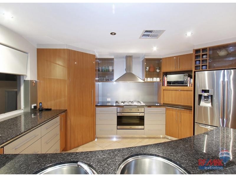 53 Amalfi Drive, Hillarys WA 6025