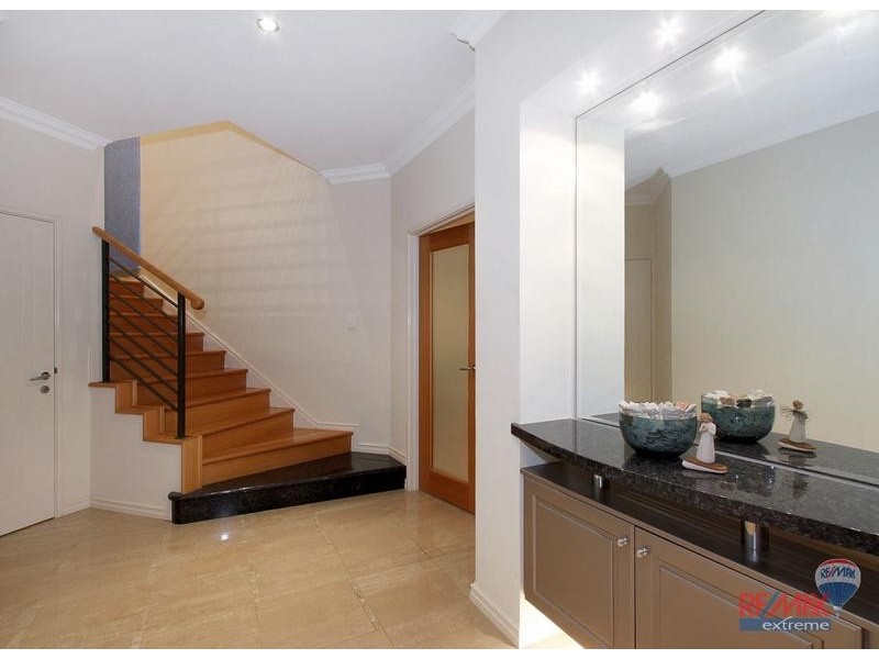 53 Amalfi Drive, Hillarys WA 6025