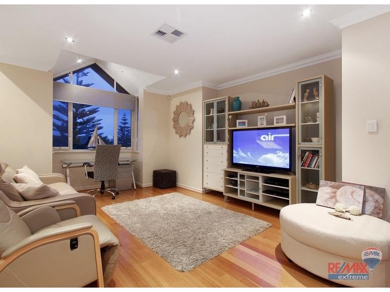 53 Amalfi Drive, Hillarys WA 6025