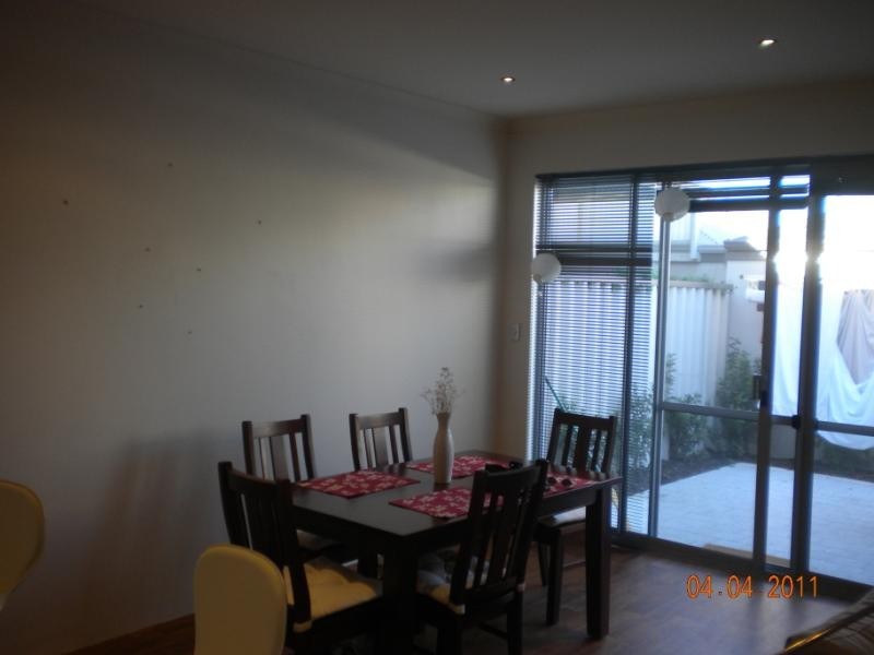 4B Bollach Green, Butler WA 6036