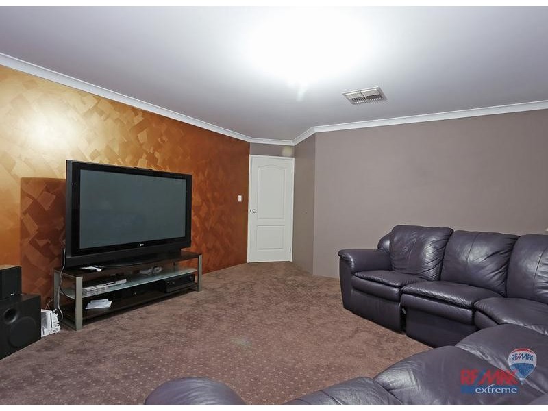 61 Shepperton Drive, Butler WA 6036