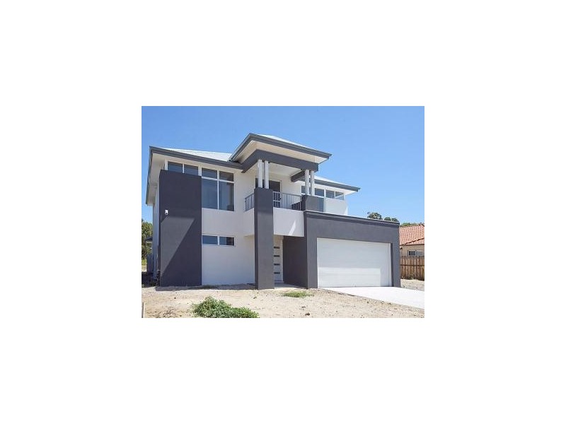 8 Longview Way, The Vines WA 6069