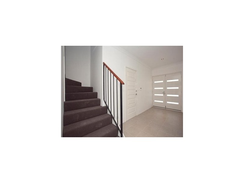 8 Longview Way, The Vines WA 6069