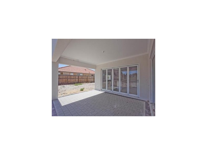 8 Longview Way, The Vines WA 6069