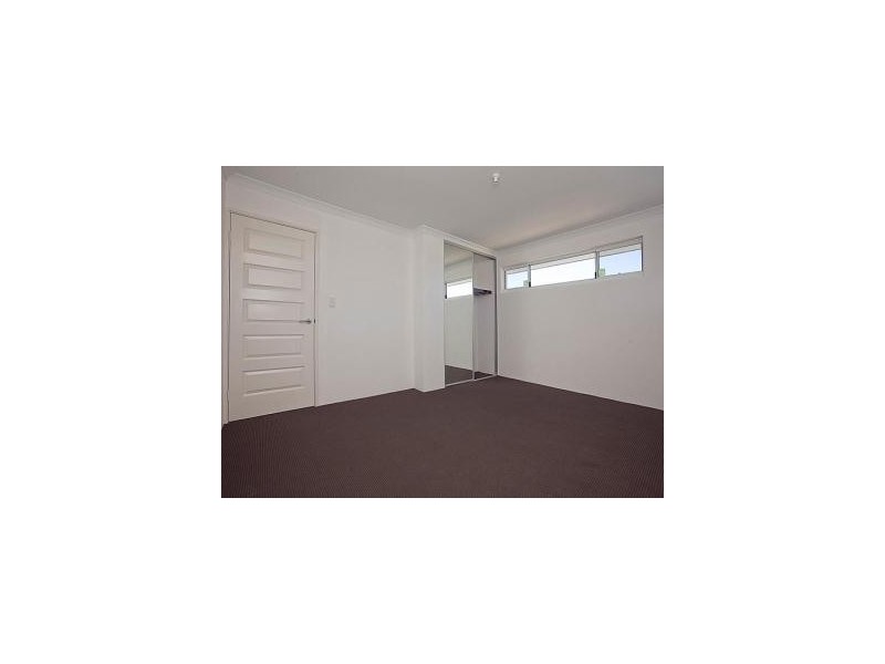 8 Longview Way, The Vines WA 6069