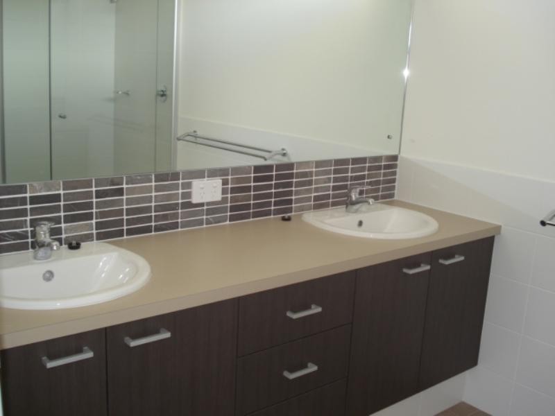 2/58 Barker Street, Belmont WA 6104