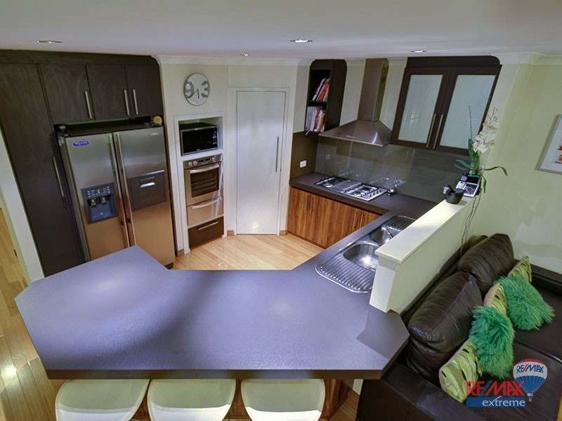 98 East Road, Pearsall WA 6065