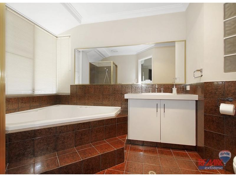 5 Fireball Way, Ocean Reef WA 6027