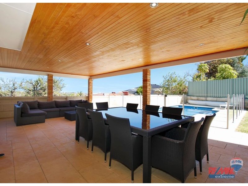 5 Fireball Way, Ocean Reef WA 6027