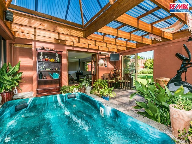 2 Davis Place*, Heathridge WA 6027