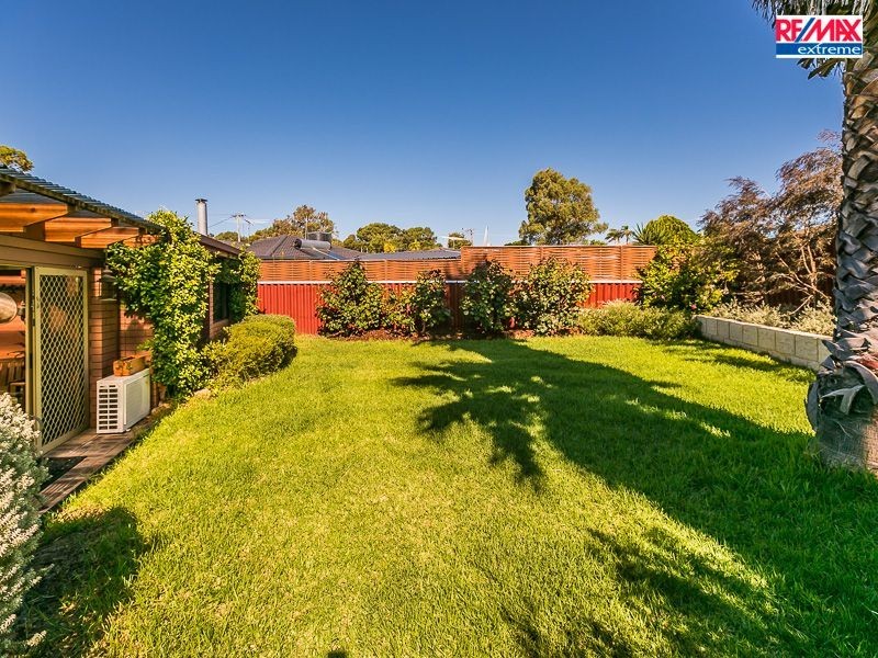 2 Davis Place*, Heathridge WA 6027