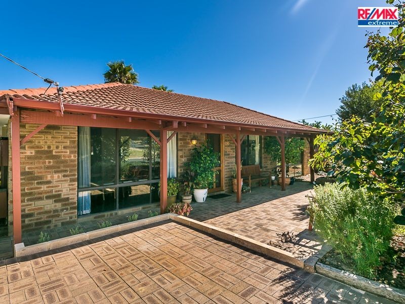 2 Davis Place*, Heathridge WA 6027