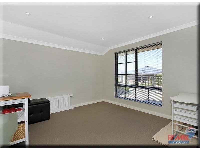 5 Whitland Street, Butler WA 6036