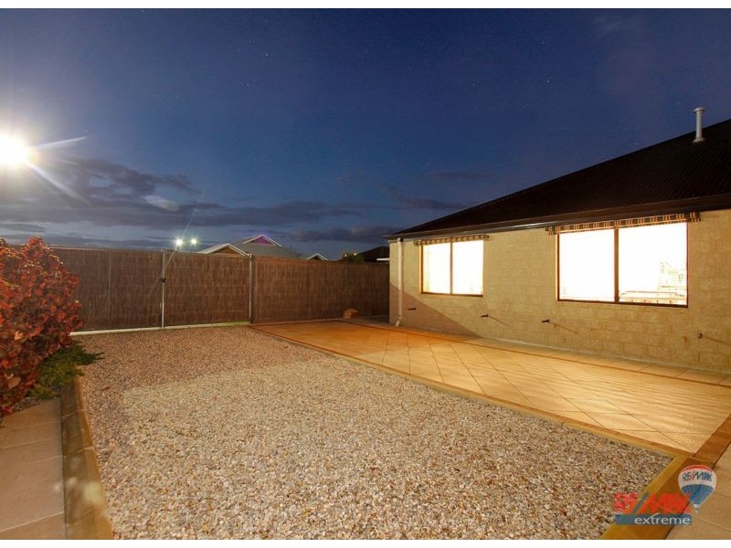 2 Writtle Street, Butler WA 6036