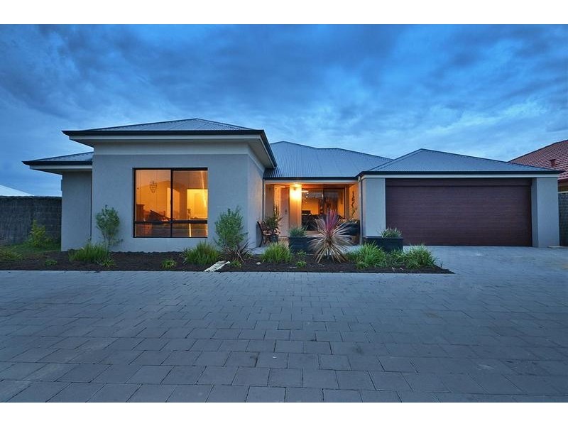 32 Redington Drive, Butler WA 6036