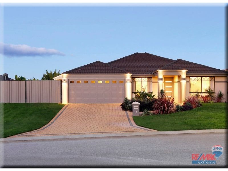 7 Swanmore Street, Butler WA 6036