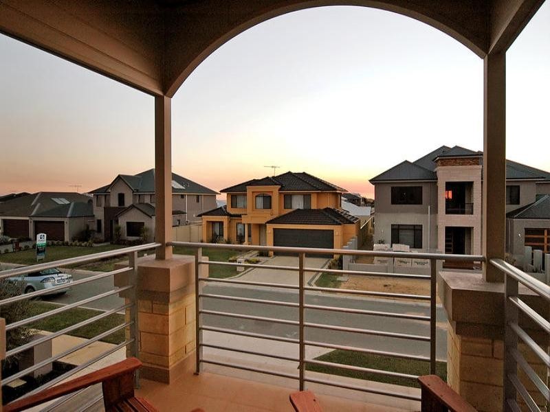 13 Kianga Crescent, Burns Beach WA 6028