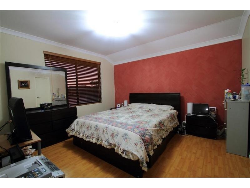 10 Sefton Place, Landsdale WA 6065